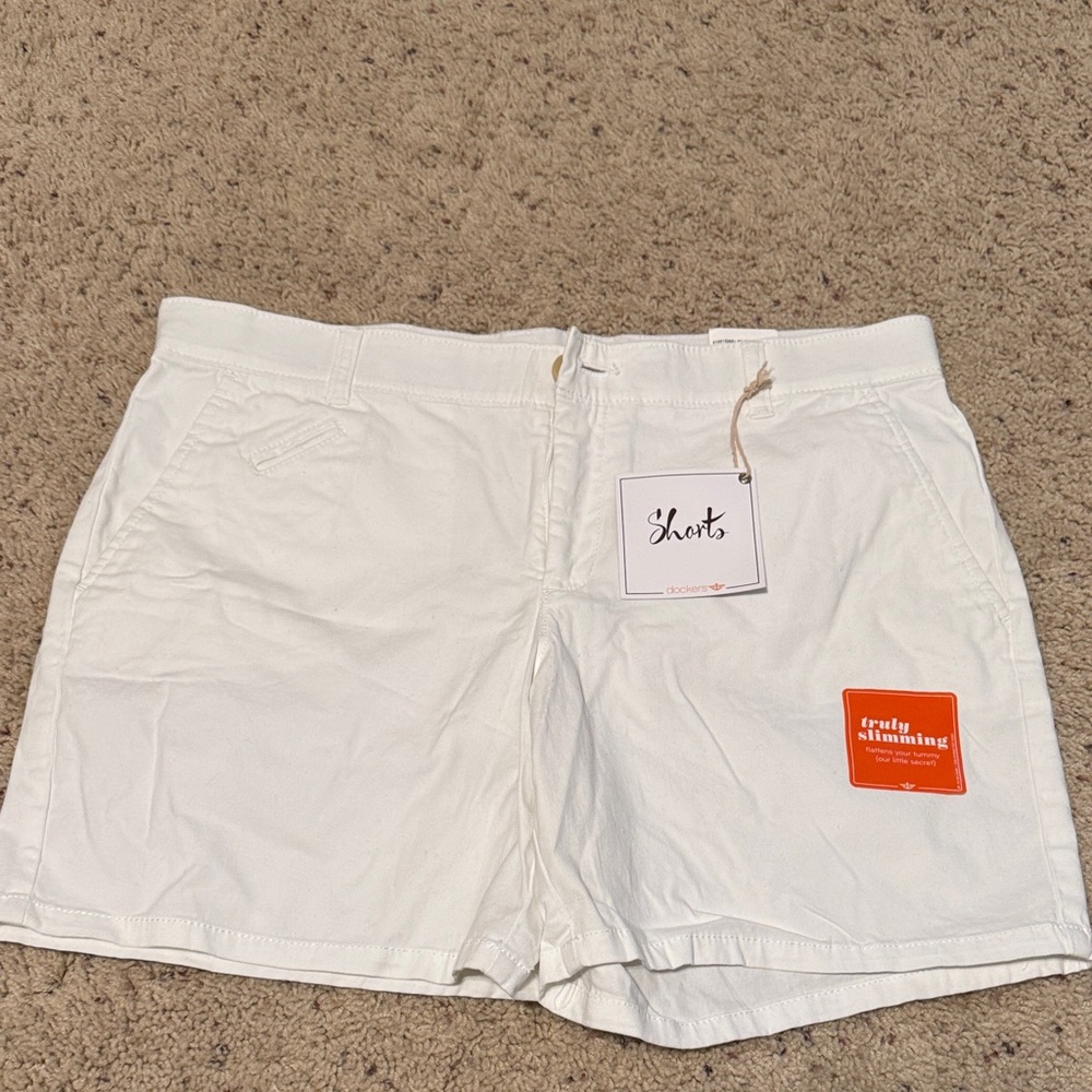 Dockers Women's White Cargo Shorts